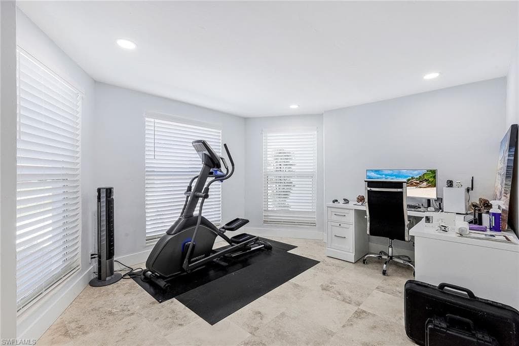 921 Scott Dr, Marco Island, FL 34145-30