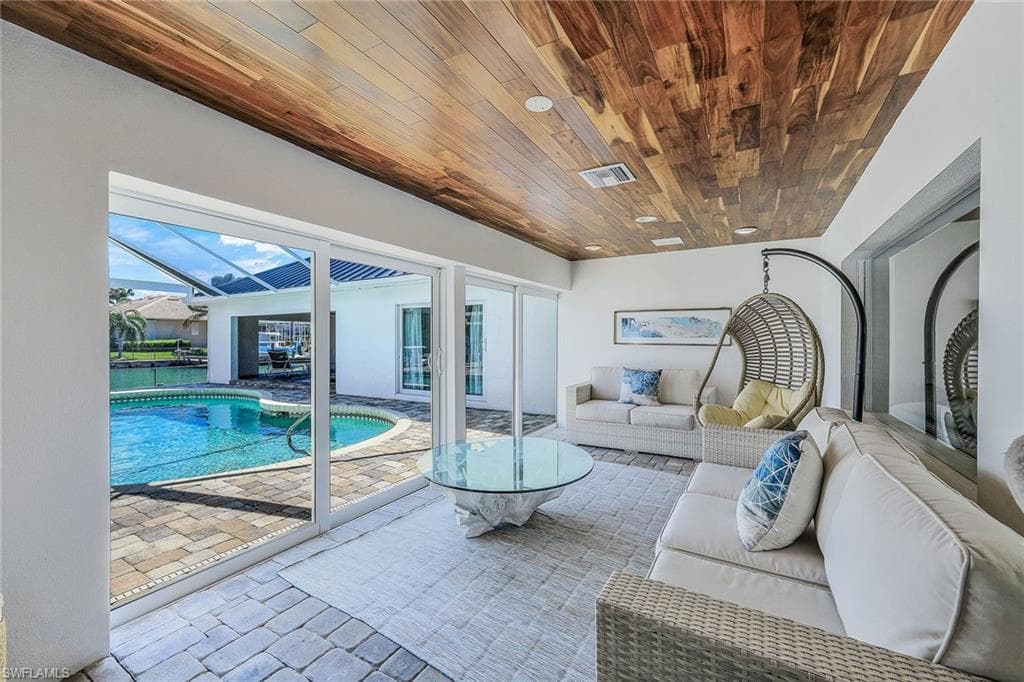 921 Scott Dr, Marco Island, FL 34145-33