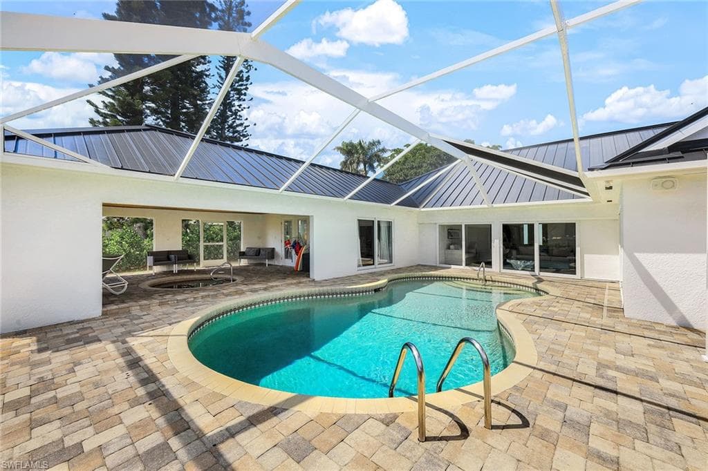921 Scott Dr, Marco Island, FL 34145-37