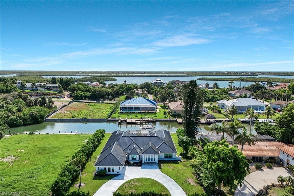 921 Scott Dr, Marco Island, FL 34145-49