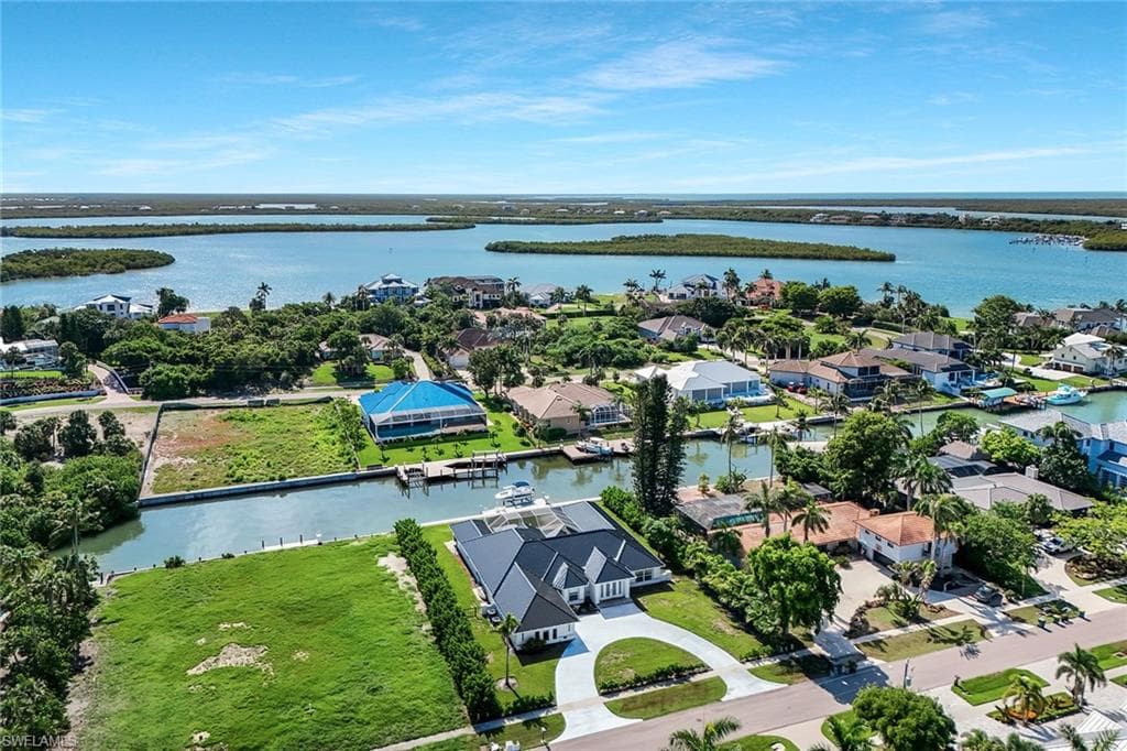 921 Scott Dr, Marco Island, FL 34145-50