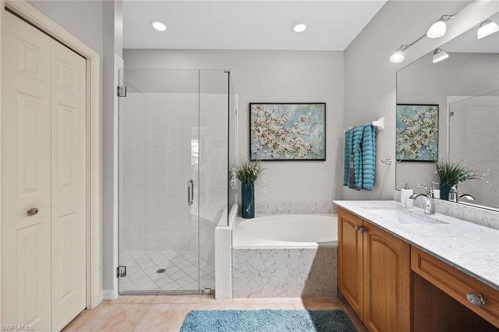 8460 Bent Creek Ct, Naples, FL 34114-20
