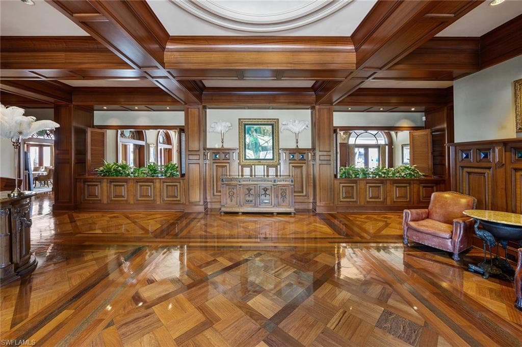 8460 Bent Creek Ct, Naples, FL 34114-35