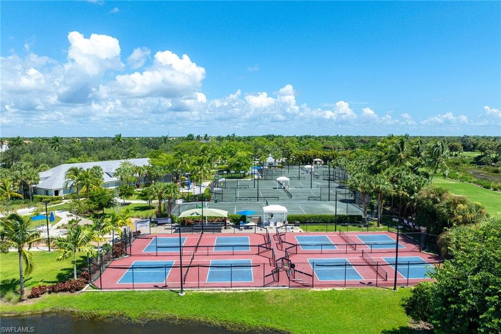 8460 Bent Creek Ct, Naples, FL 34114-45