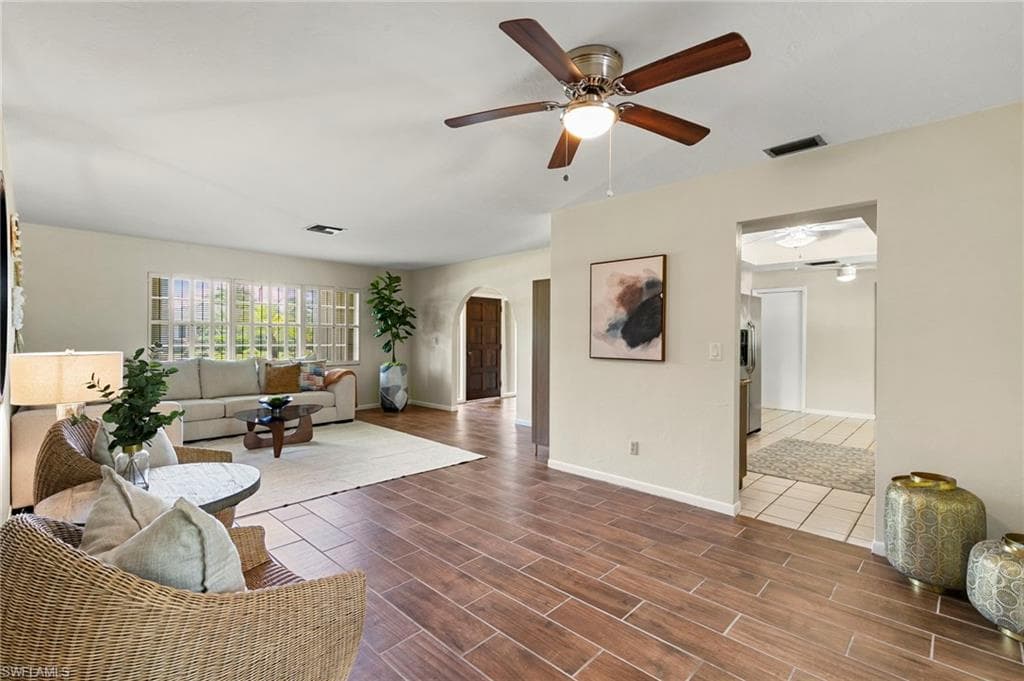 159 Coral Vine Dr, Naples, FL 34110-9