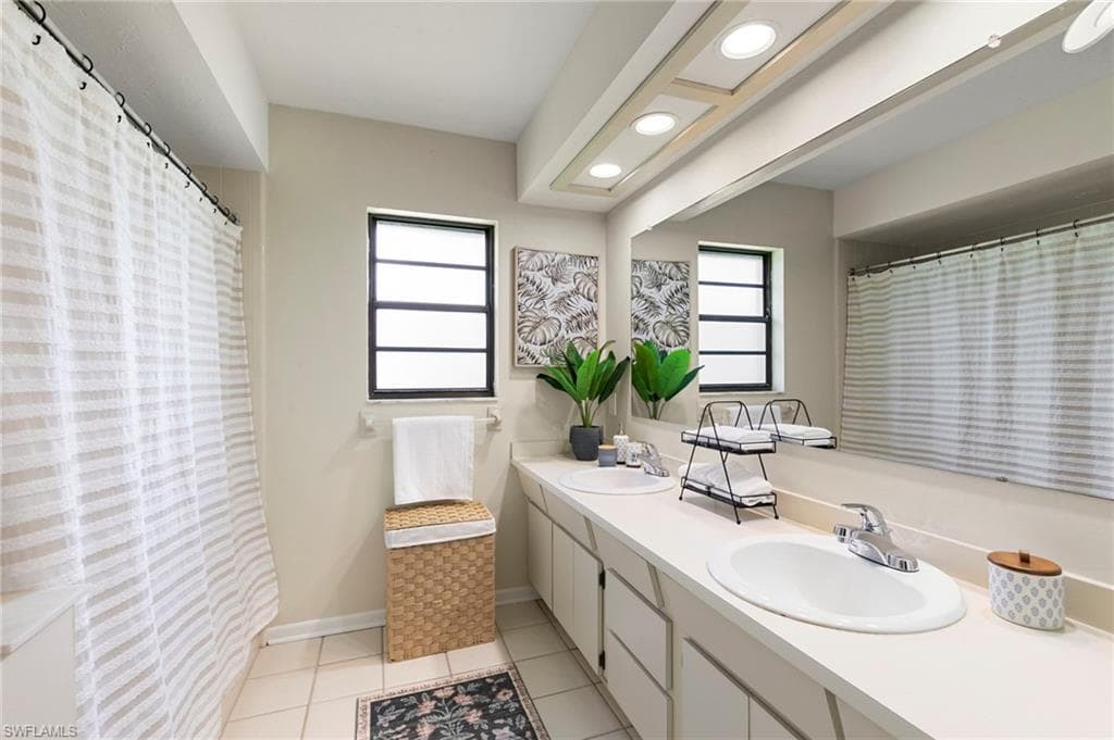 159 Coral Vine Dr, Naples, FL 34110-28
