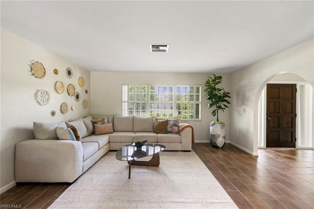 159 Coral Vine Dr, Naples, FL 34110-6