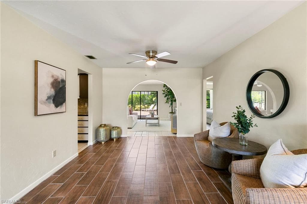159 Coral Vine Dr, Naples, FL 34110-7