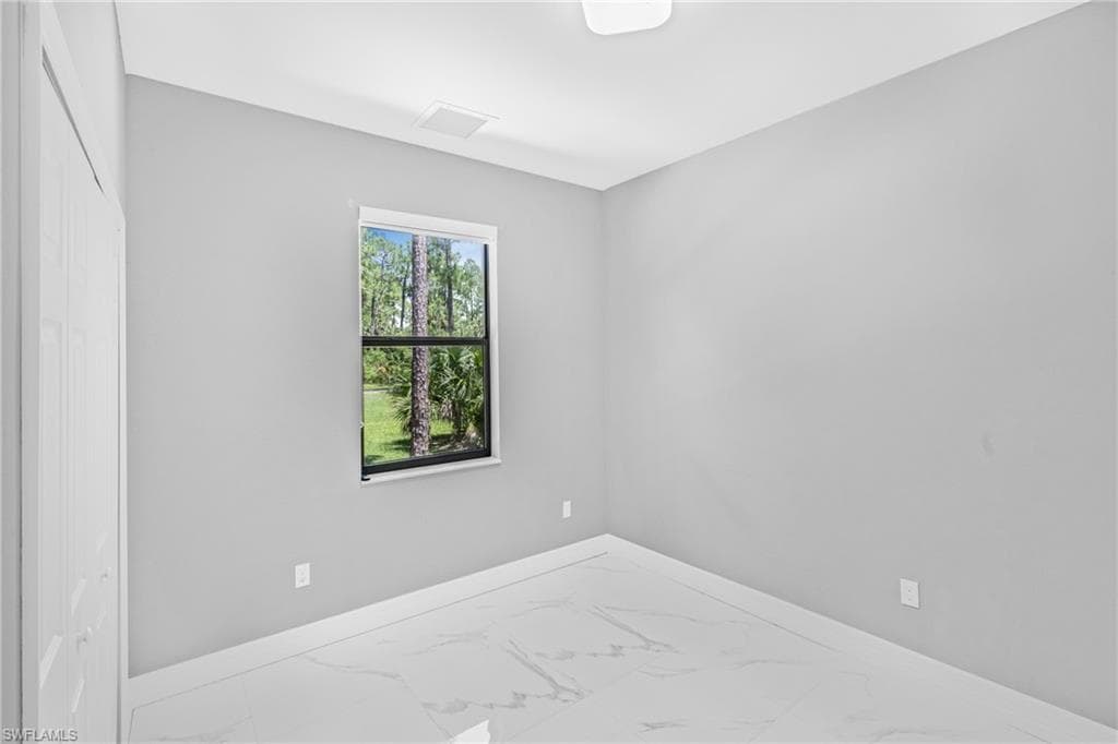 1523 Everglades Blvd N, Naples, FL 34120-22