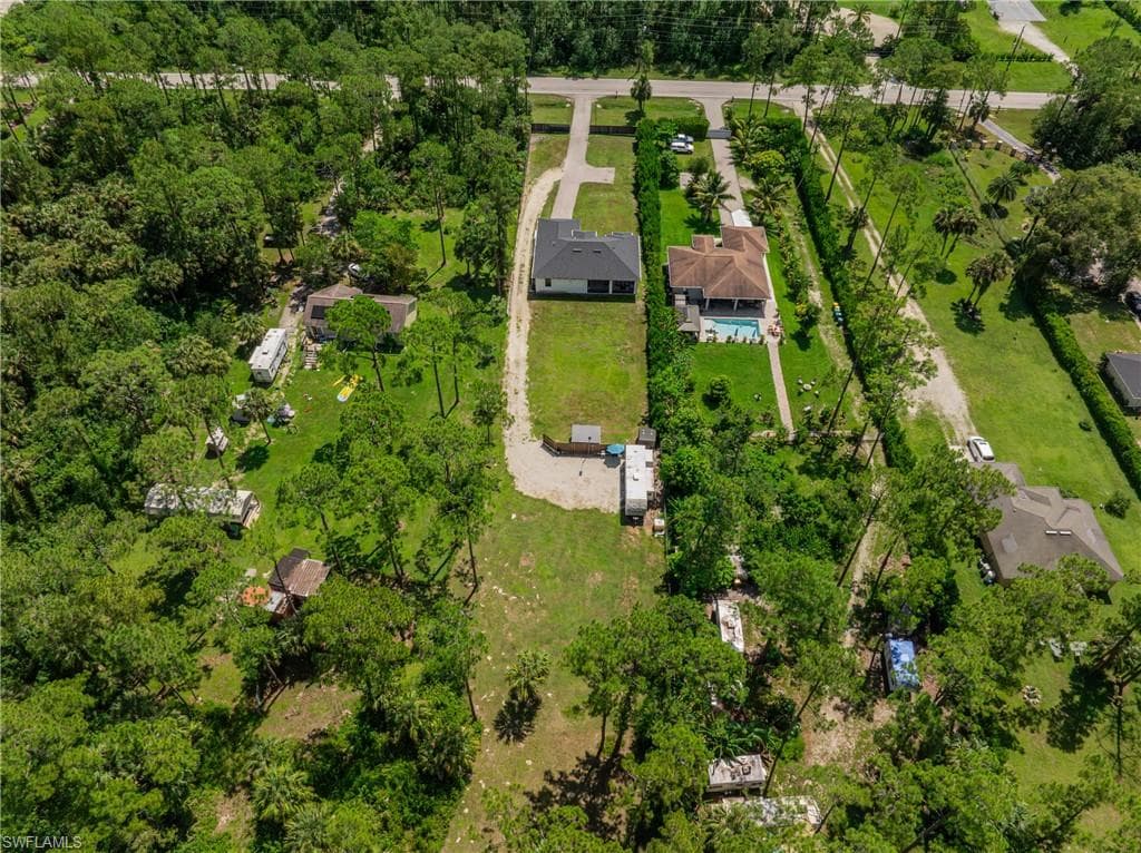 1523 Everglades Blvd N, Naples, FL 34120-45