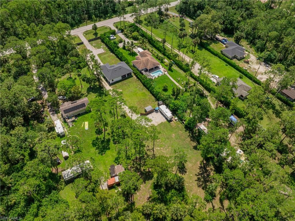 1523 Everglades Blvd N, Naples, FL 34120-46