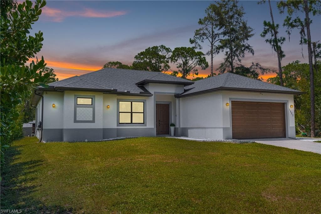 1523 Everglades Blvd N, Naples, FL 34120-7