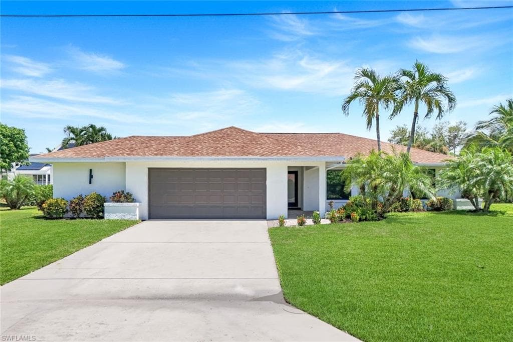27081 Harbor Dr, Bonita Springs, FL 34135-32
