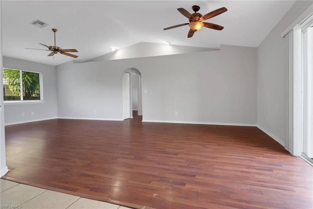 27052 Riverside Dr, Bonita Springs, FL 34135-10
