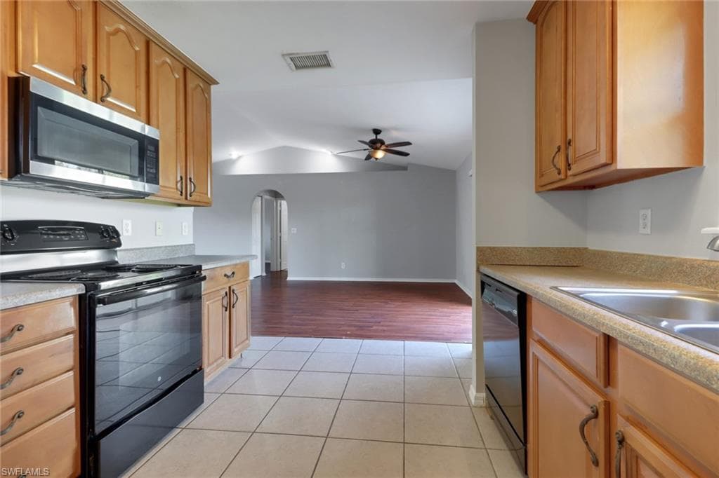 27052 Riverside Dr, Bonita Springs, FL 34135-13