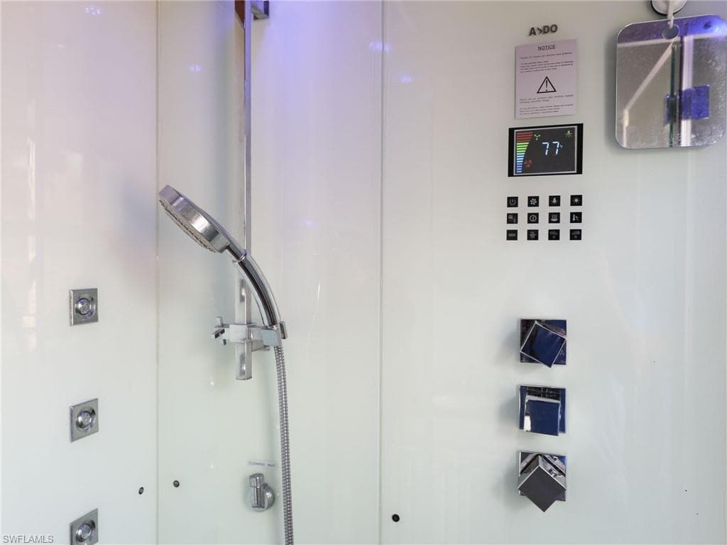 14631 Meravi Dr, Bonita Springs, FL 34135-37