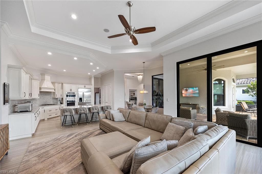 11920 Hedgestone Ct, Naples, FL 34120-11