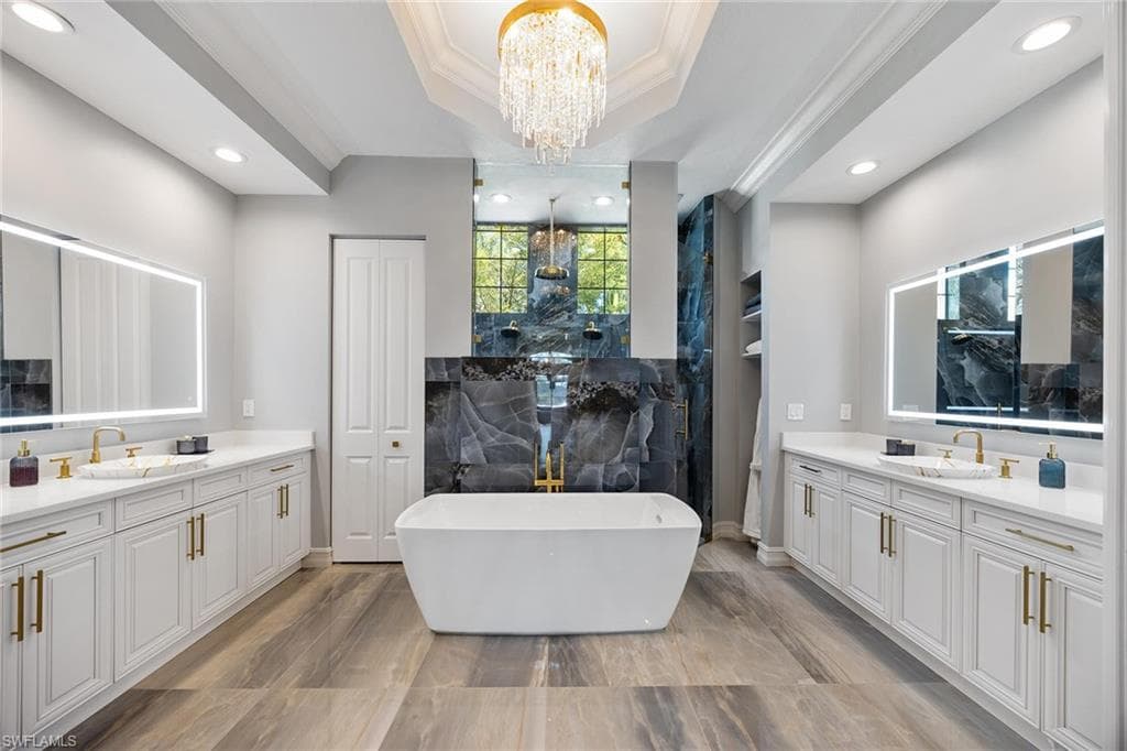 11920 Hedgestone Ct, Naples, FL 34120-19