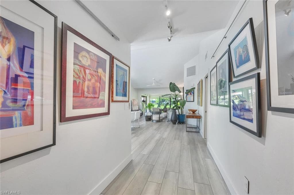 877 Reef Point Cir, Naples, FL 34108-12