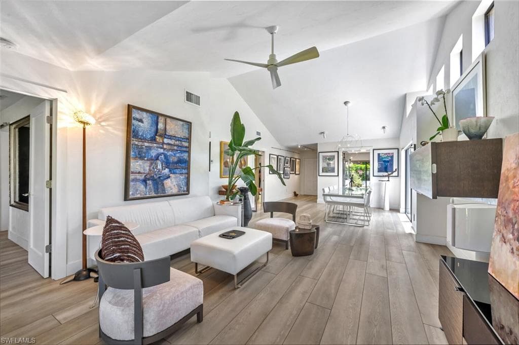 877 Reef Point Cir, Naples, FL 34108-25