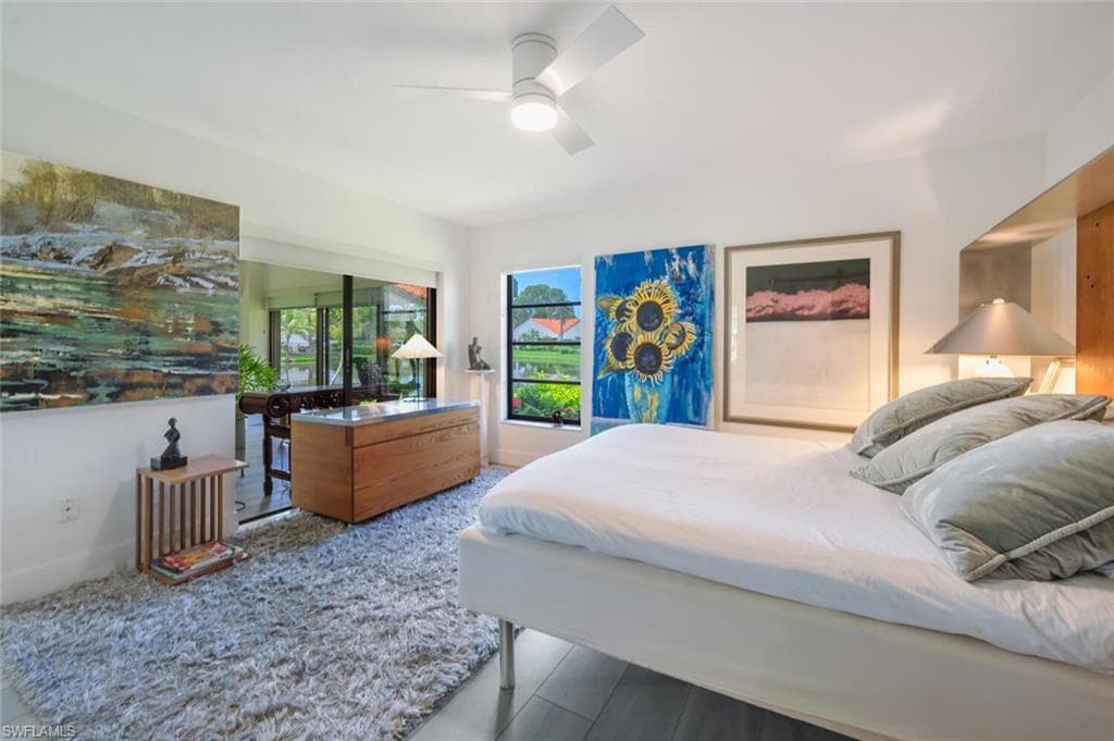 877 Reef Point Cir, Naples, FL 34108-30