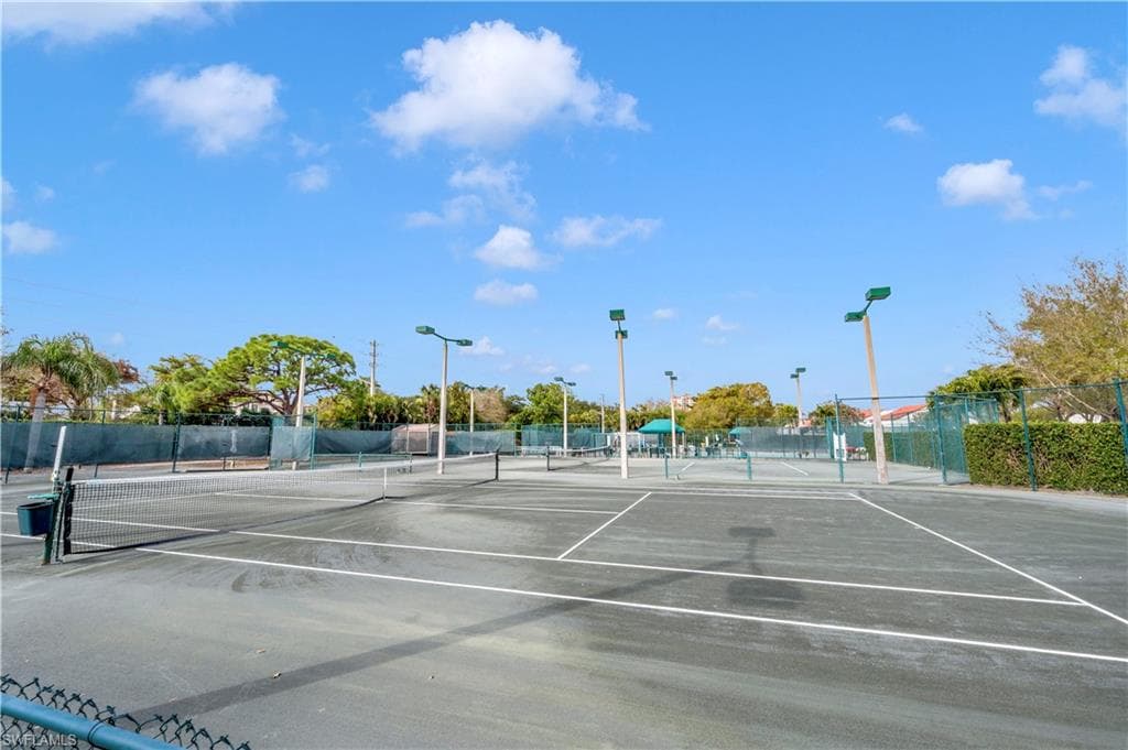 877 Reef Point Cir, Naples, FL 34108-50