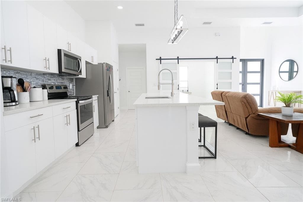 1137 4 Ave, Cape Coral, FL 33909-13