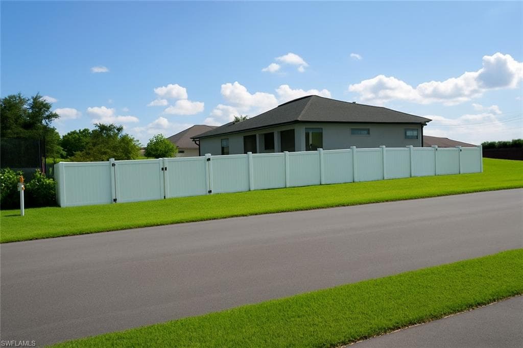 1137 4 Ave, Cape Coral, FL 33909-5