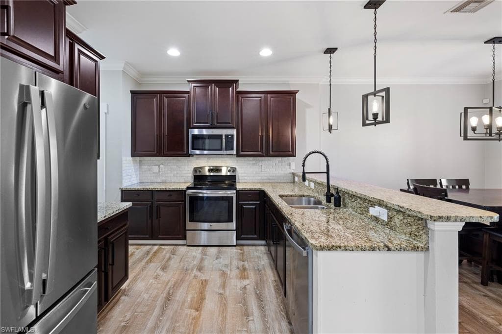 19540 Bowring Park Rd 102, Fort Myers, FL 33967-15