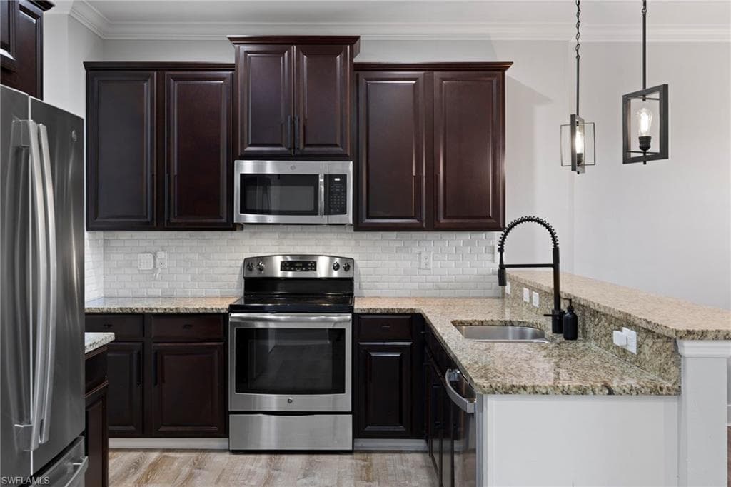 19540 Bowring Park Rd 102, Fort Myers, FL 33967-17