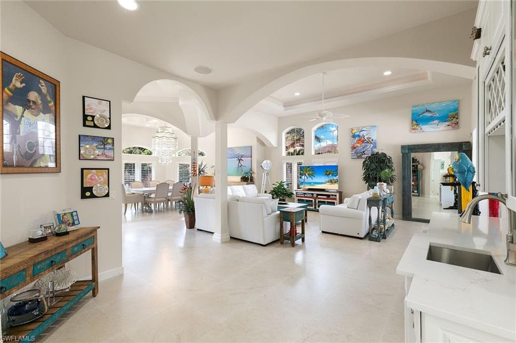 95 Anchor Ct, Marco Island, FL 34145-10