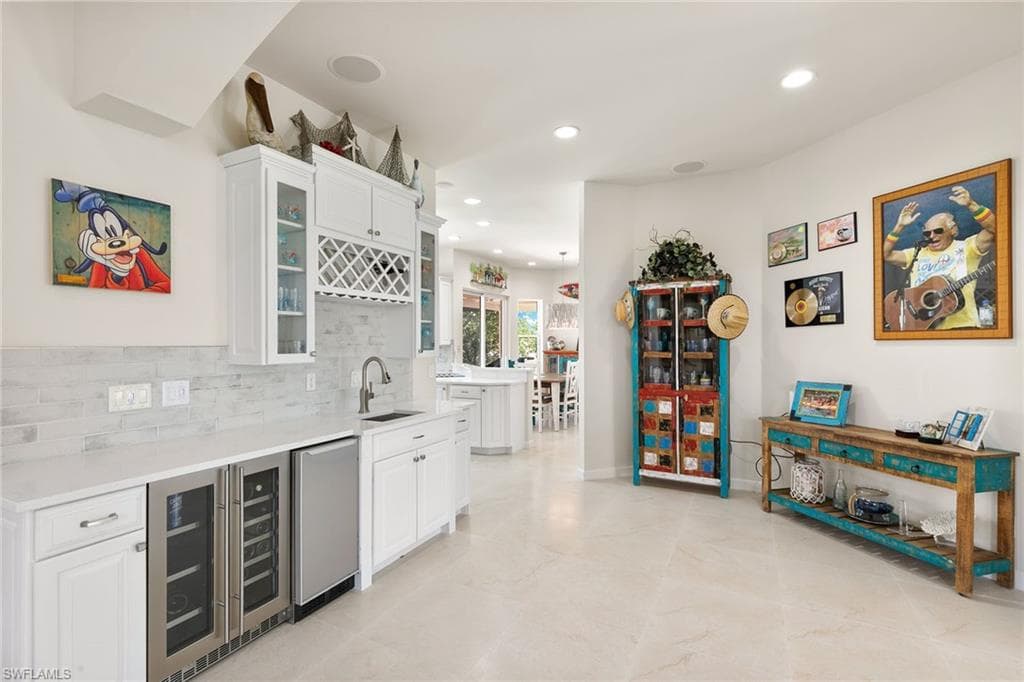 95 Anchor Ct, Marco Island, FL 34145-13