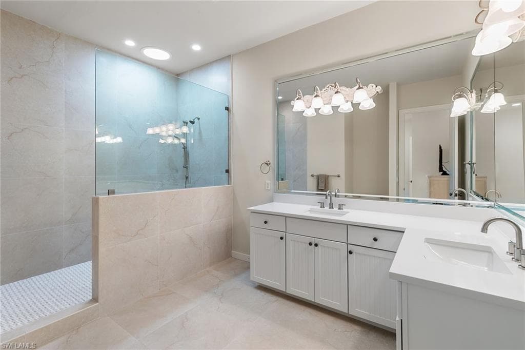 95 Anchor Ct, Marco Island, FL 34145-29