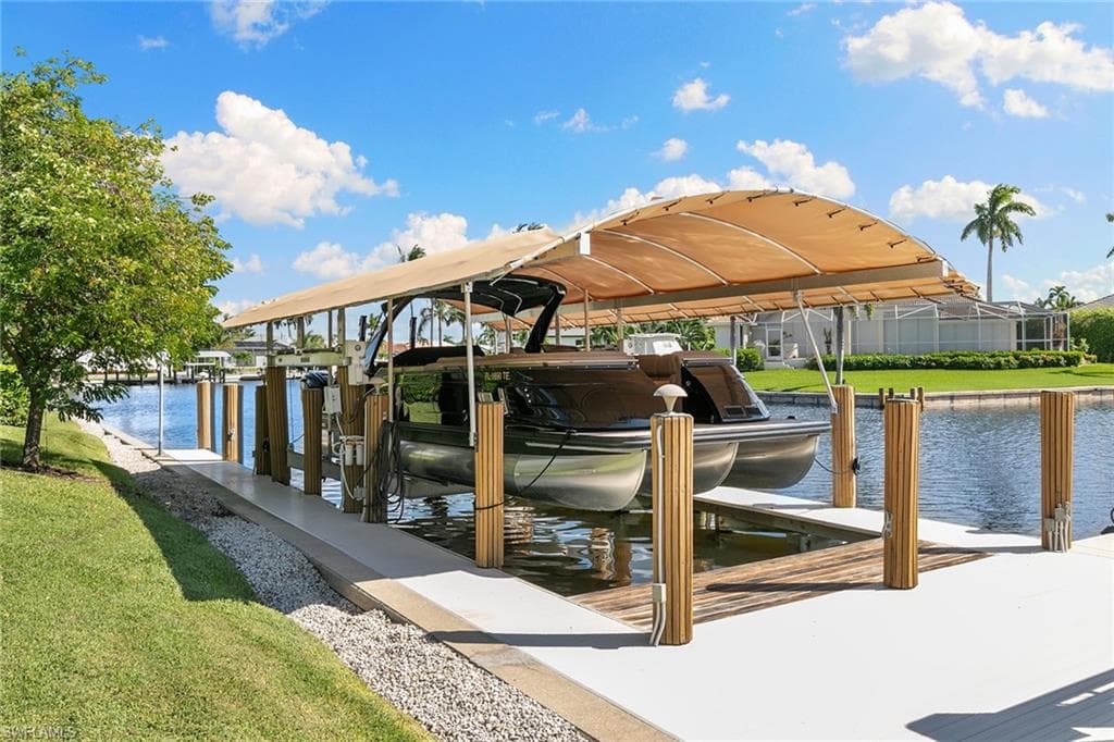 95 Anchor Ct, Marco Island, FL 34145-47