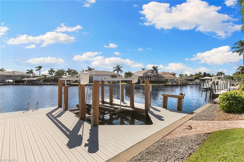 95 Anchor Ct, Marco Island, FL 34145-48