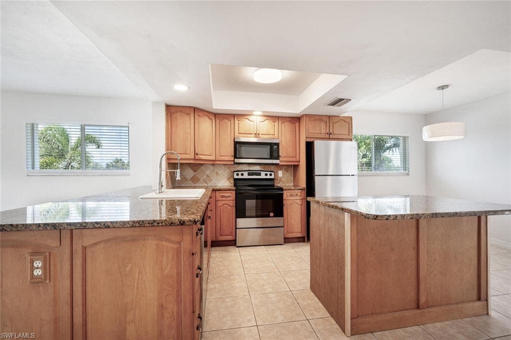 240 Pebble Beach Blvd 712, Naples, FL 34113-10