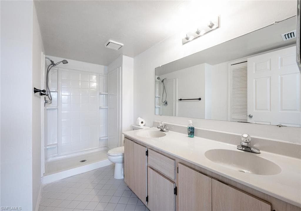 240 Pebble Beach Blvd 712, Naples, FL 34113-16