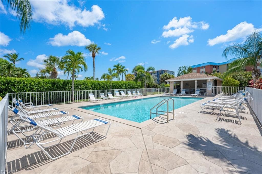 240 Pebble Beach Blvd 712, Naples, FL 34113-25