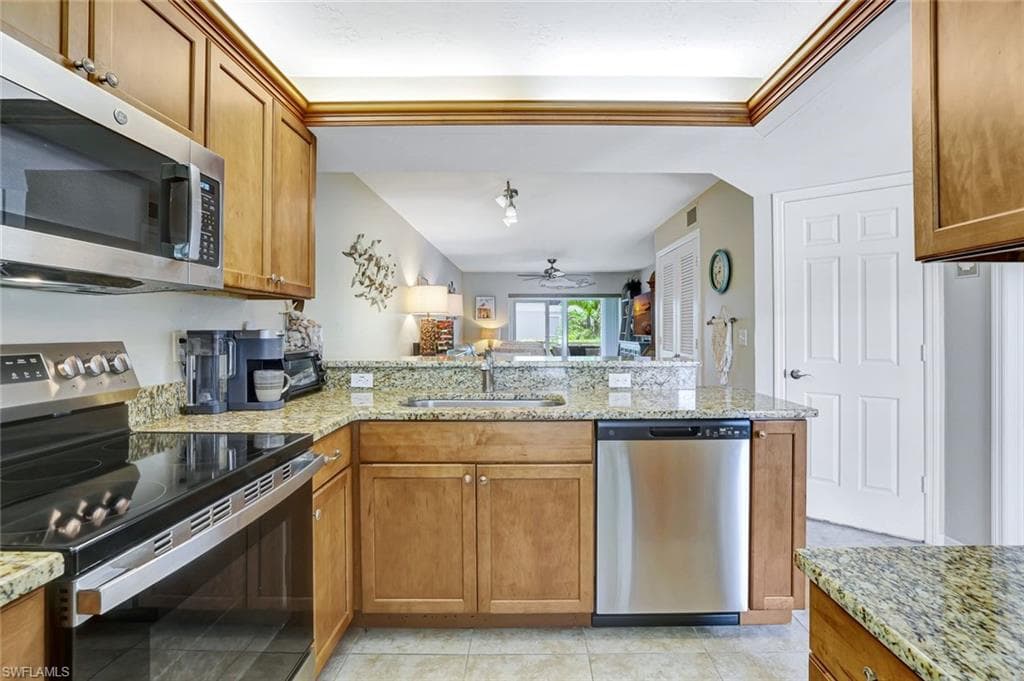 721 Elkcam Cir 211, Marco Island, FL 34145-11