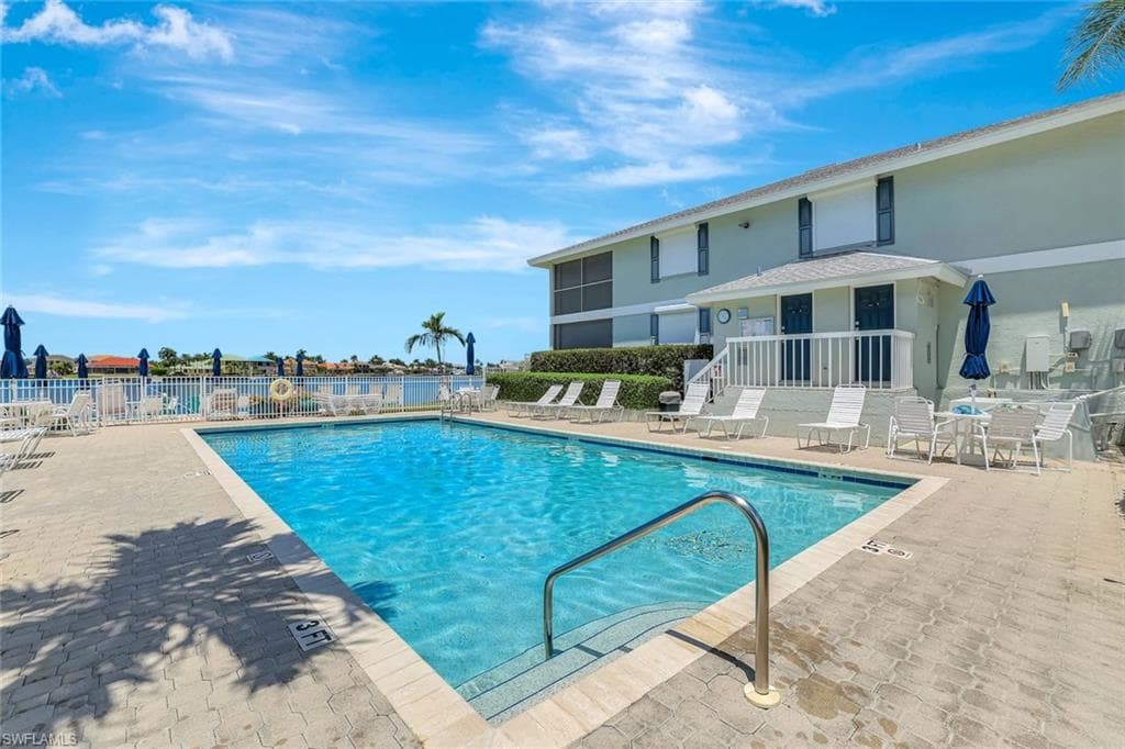 721 Elkcam Cir 211, Marco Island, FL 34145-24