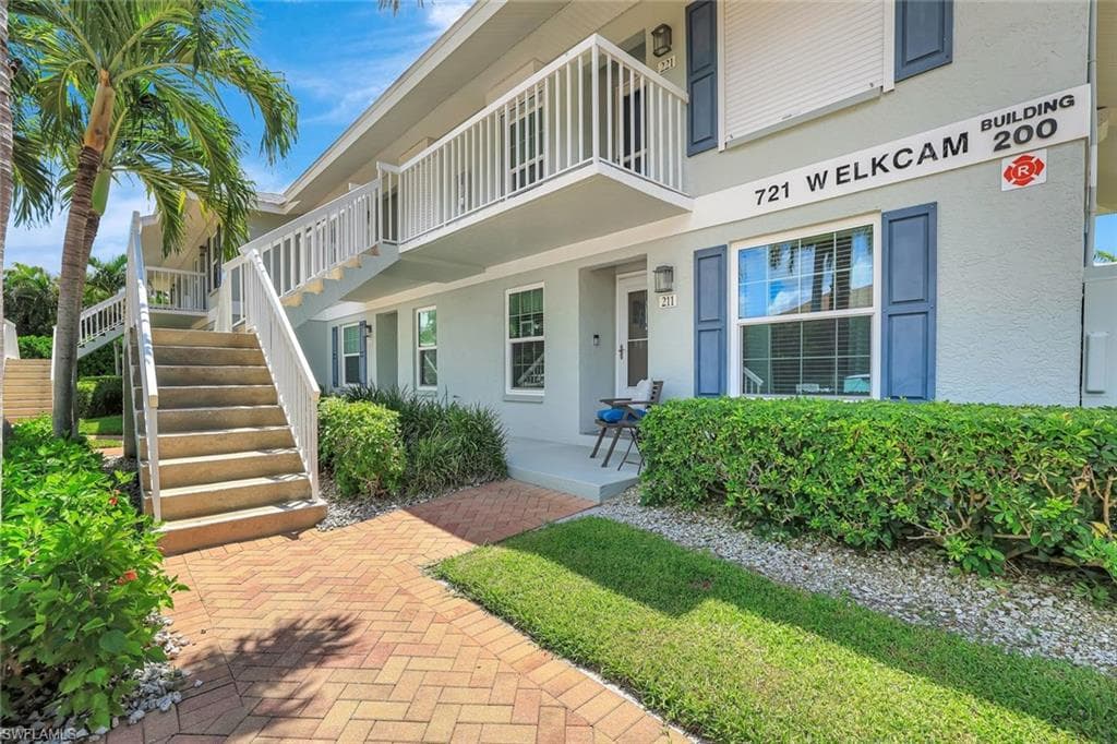 721 Elkcam Cir 211, Marco Island, FL 34145-3
