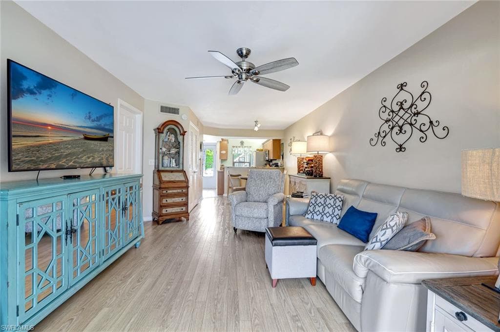 721 Elkcam Cir 211, Marco Island, FL 34145-5