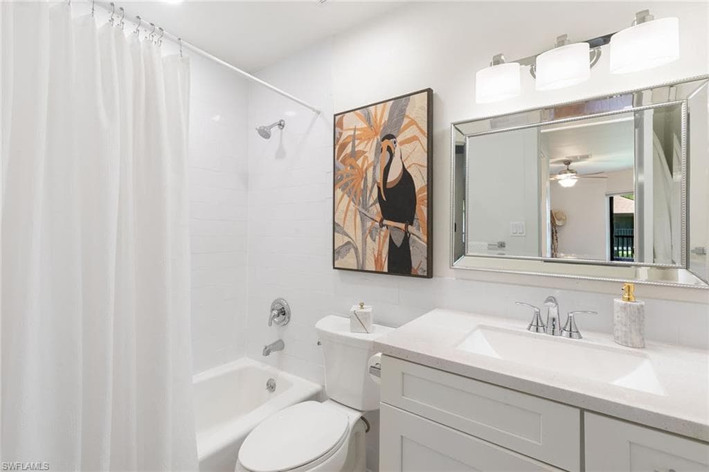 4072 Belair Ln 403, Naples, FL 34103-16