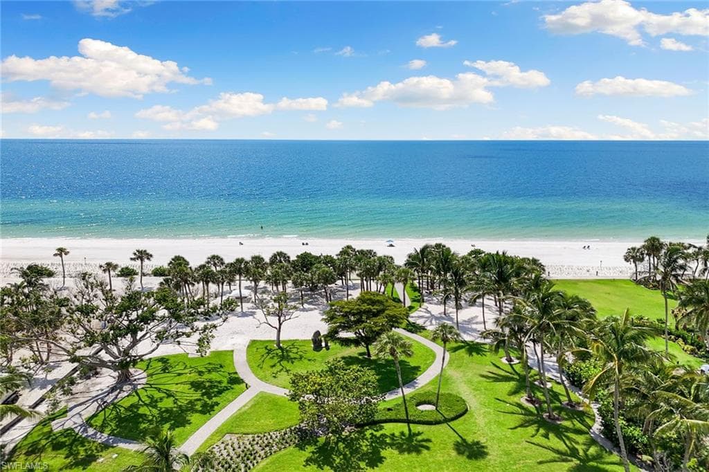 4072 Belair Ln 403, Naples, FL 34103-26