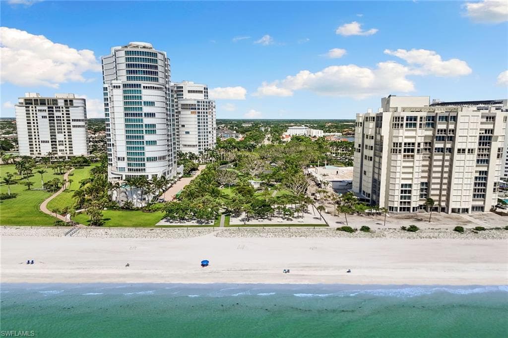 4072 Belair Ln 403, Naples, FL 34103-27