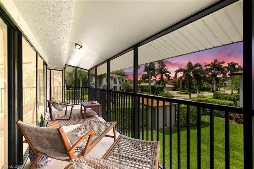 4072 Belair Ln 403, Naples, FL 34103-2