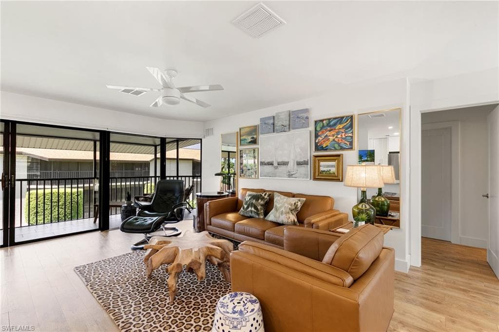 4072 Belair Ln 403, Naples, FL 34103-5