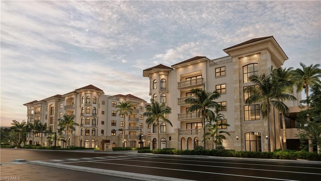 1301 3rd Ave S, Naples, FL 34102-2