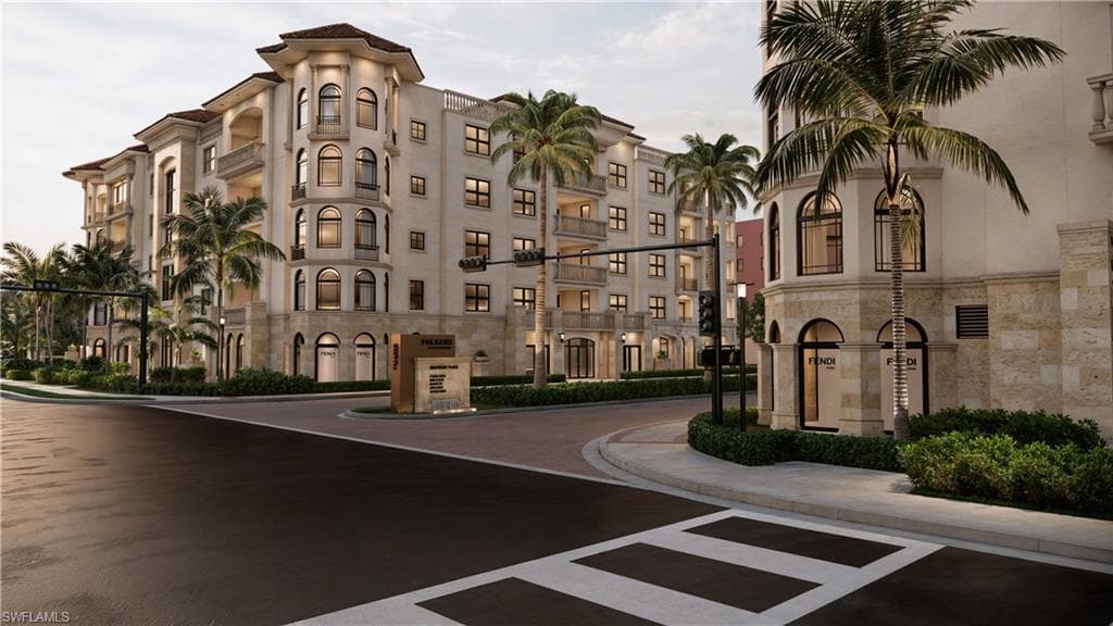 1301 3rd Ave S, Naples, FL 34102-3