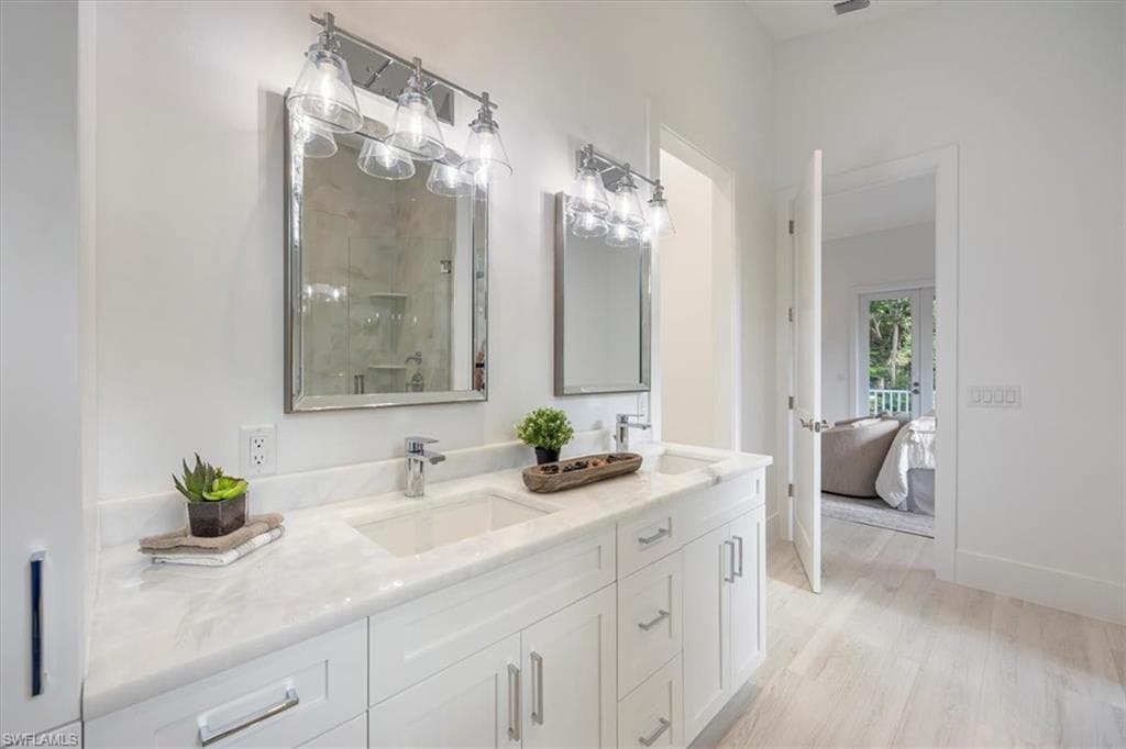 1041 20th Ave NE, Naples, FL 34120-13